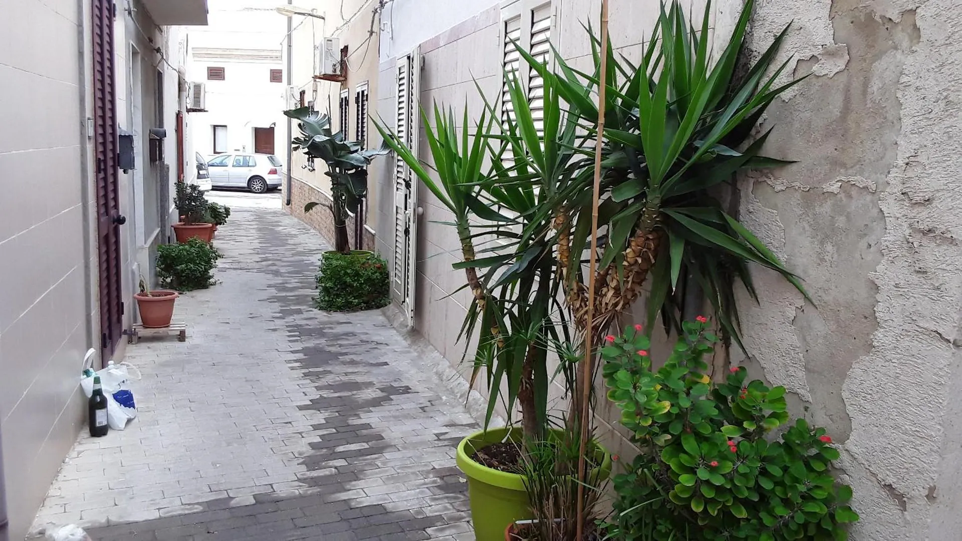 Casalove Augusta 0*,  Italy